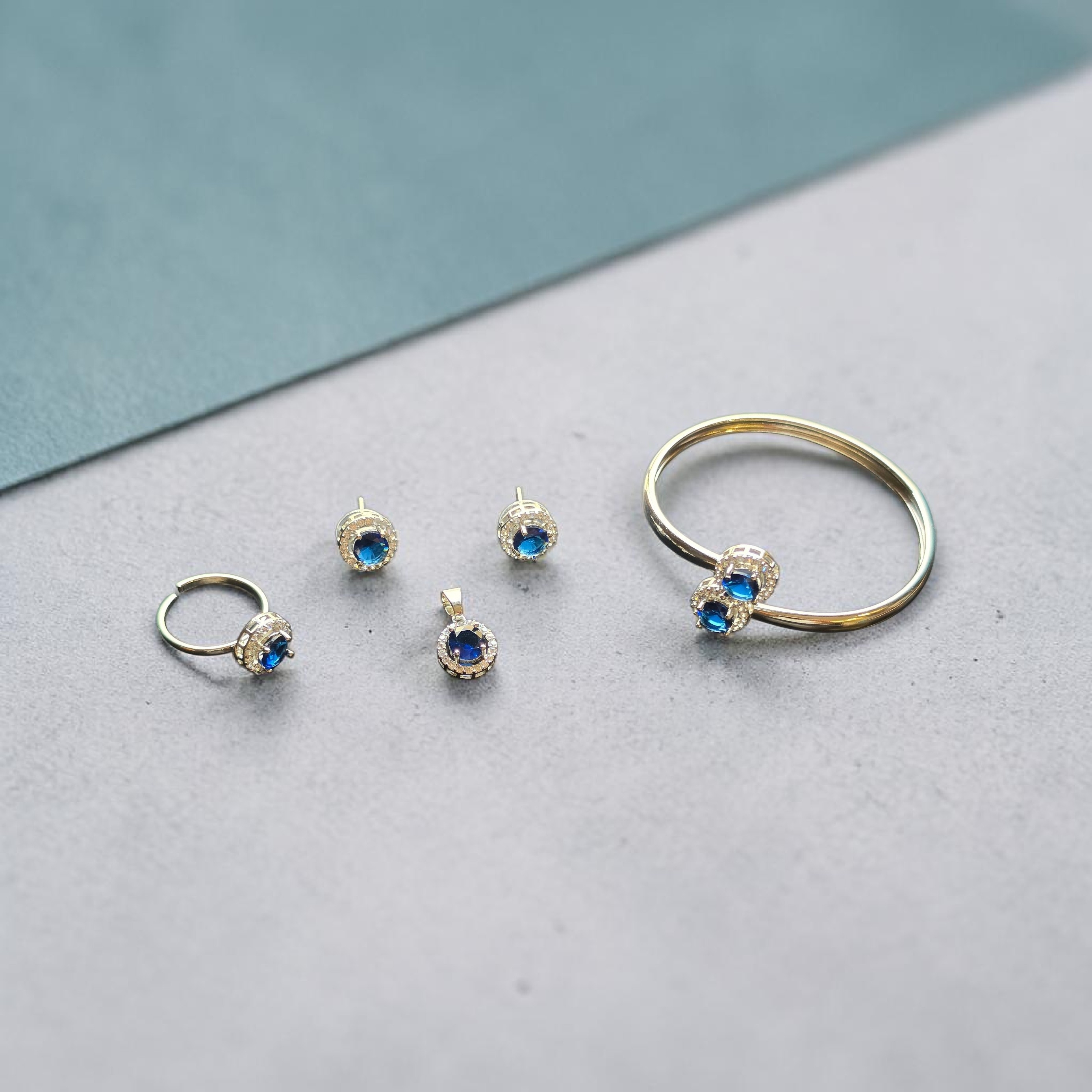 BARSAVA 4 in1 Royal Blue Stone Set.