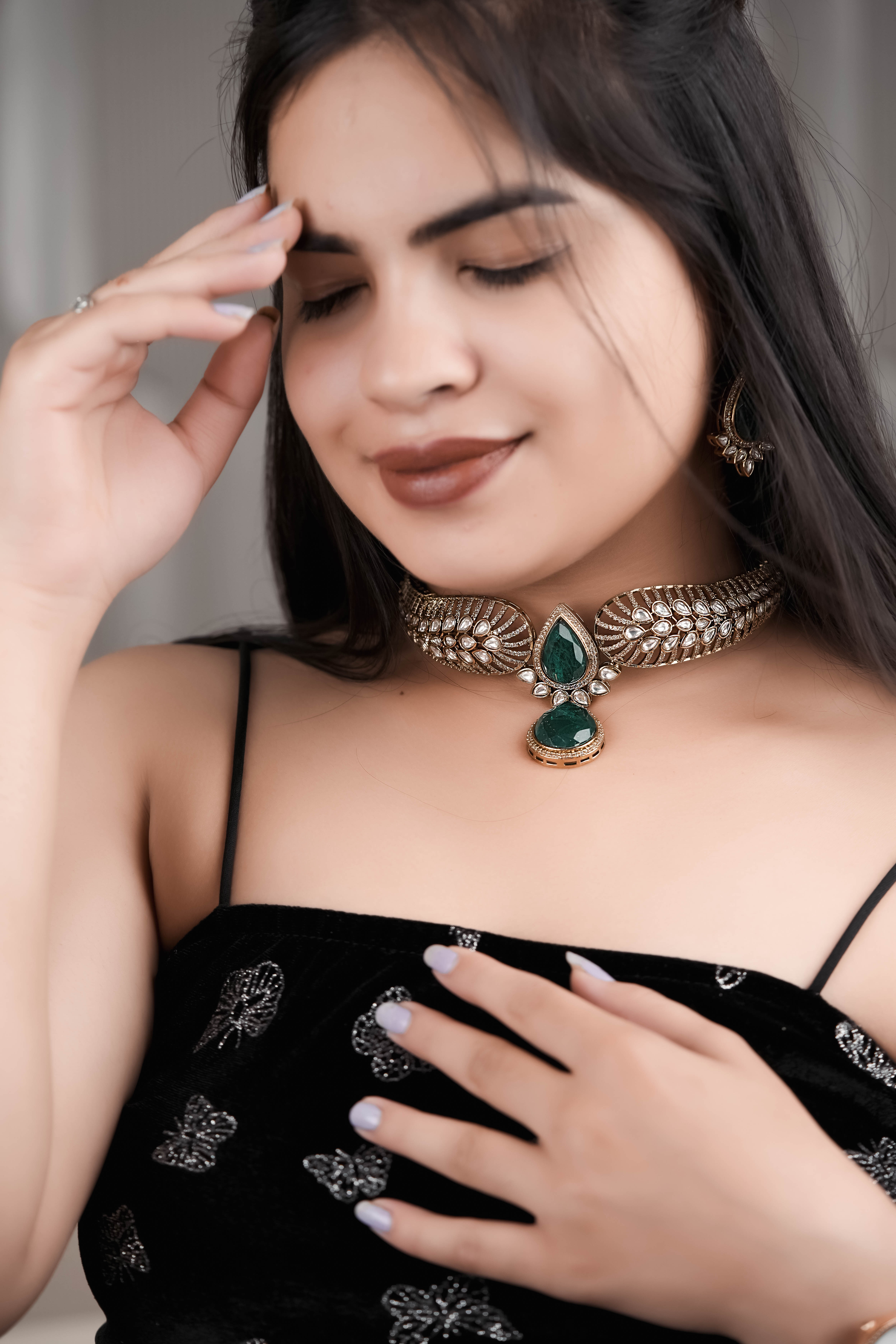 Moissanite Emerald Green Doublet Choker Necklace Set